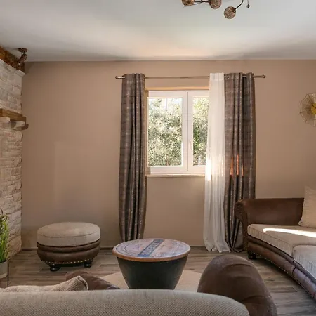 Lovely In With Wifi Holiday home Medulin
