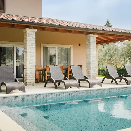 Lovely In With Wifi Holiday home Medulin